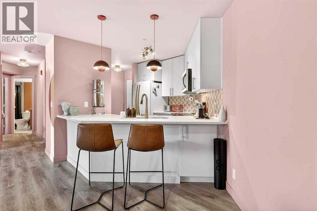 
          25 Richard Place Southwest
            <br/>
            <span>Calgary</span>
            , 
            <span>AB</span>
             <span>T3E7N1</span>
         - Photo 12