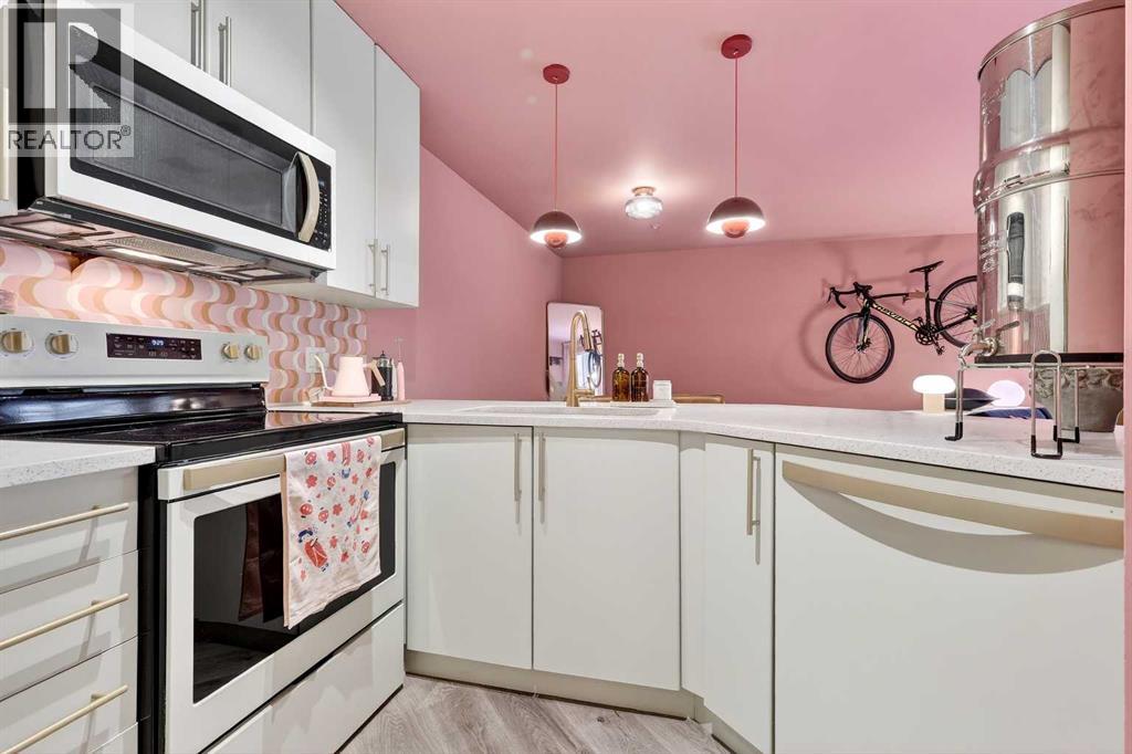 
          25 Richard Place Southwest
            <br/>
            <span>Calgary</span>
            , 
            <span>AB</span>
             <span>T3E7N1</span>
         - Photo 16