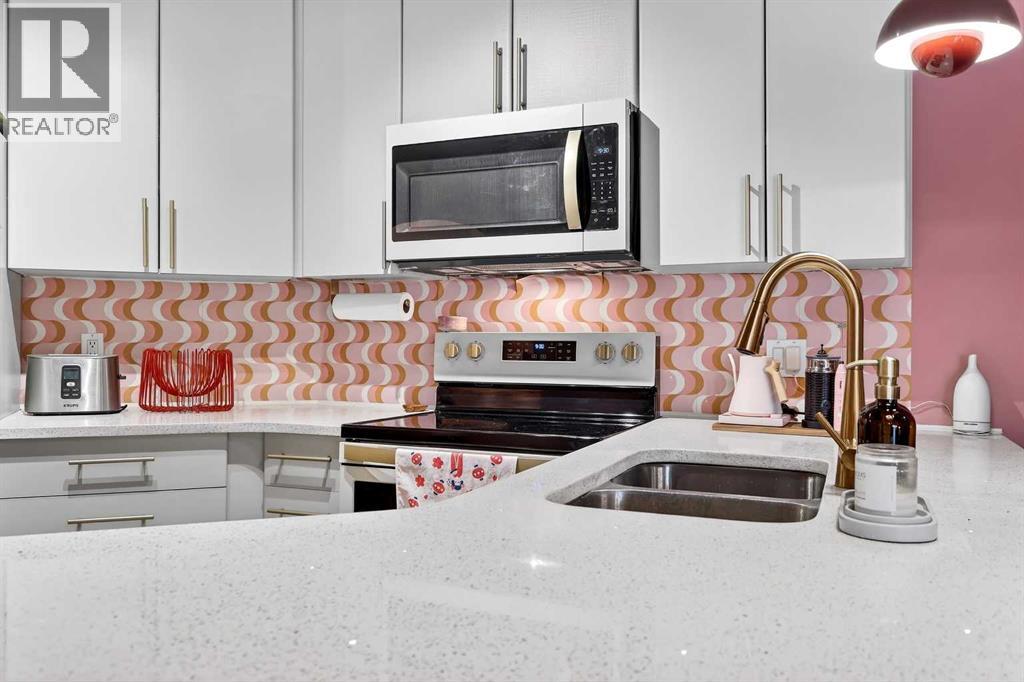 
          25 Richard Place Southwest
            <br/>
            <span>Calgary</span>
            , 
            <span>AB</span>
             <span>T3E7N1</span>
         - Photo 17