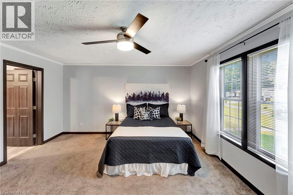 4881 MAPLEVIEW Crescent - 16