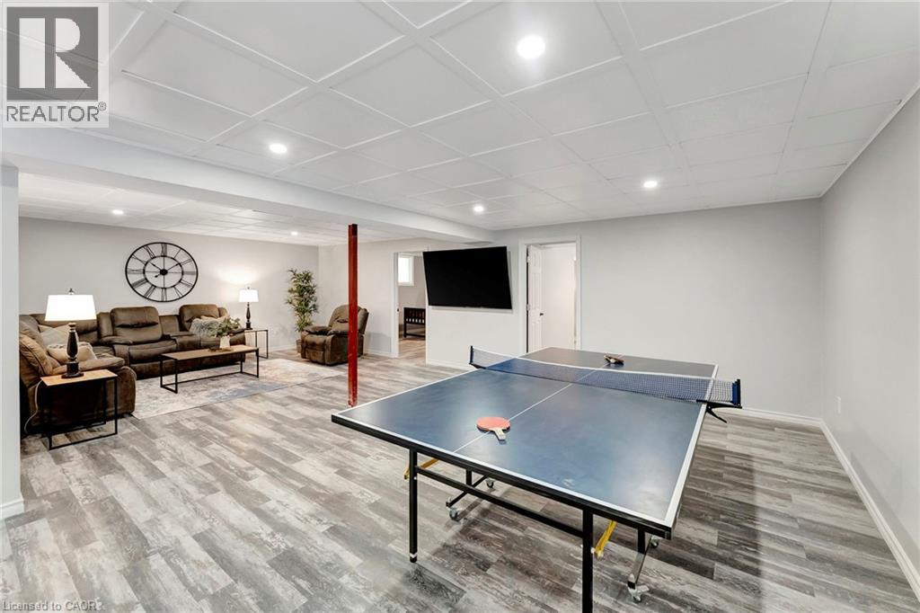 4881 MAPLEVIEW Crescent - 28