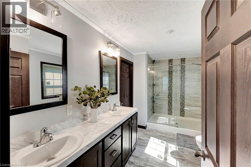 4881 MAPLEVIEW Crescent - 18