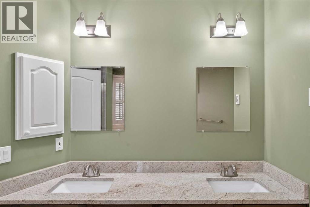 111 VALLEY PONDS CRESCENT NW - 37