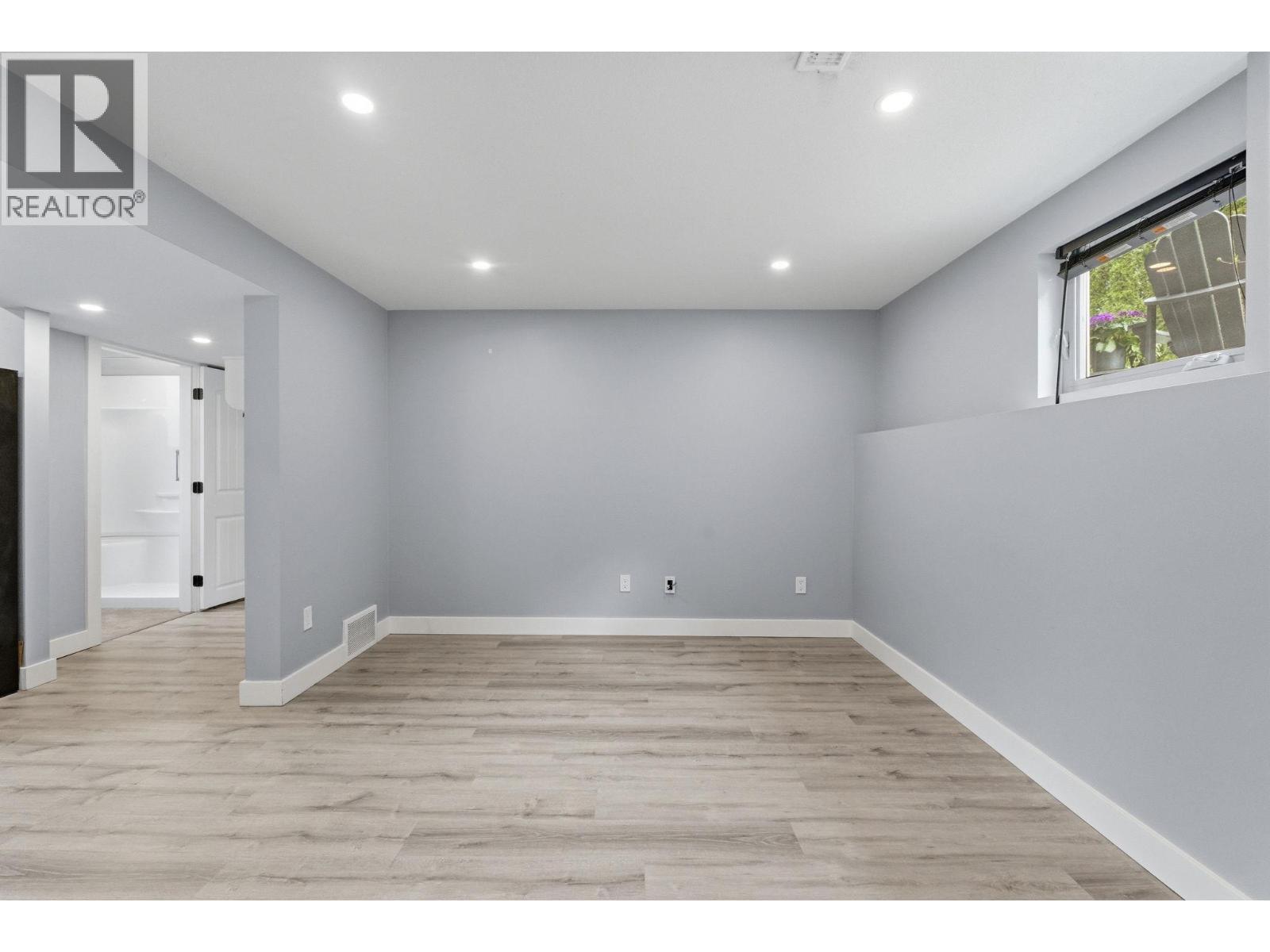  1729 Gillard Drive, Kelowna