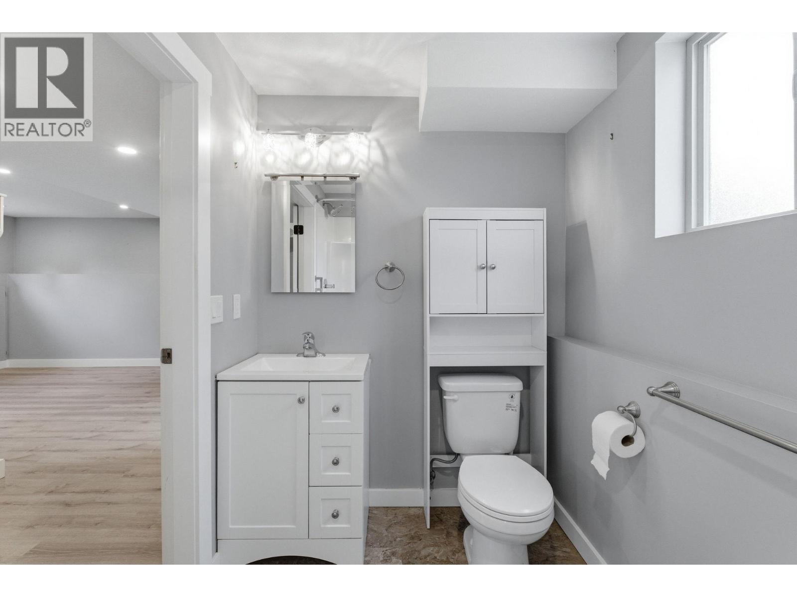  1729 Gillard Drive, Kelowna