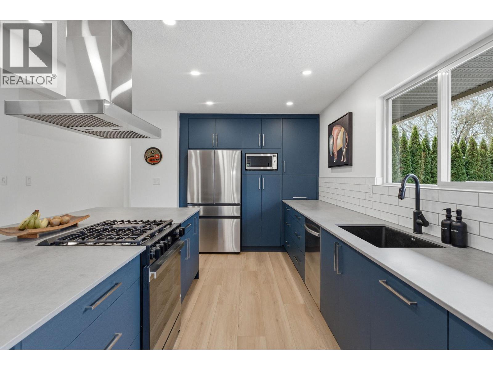  1729 Gillard Drive, Kelowna