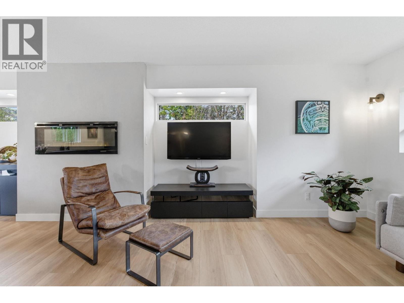  1729 Gillard Drive, Kelowna