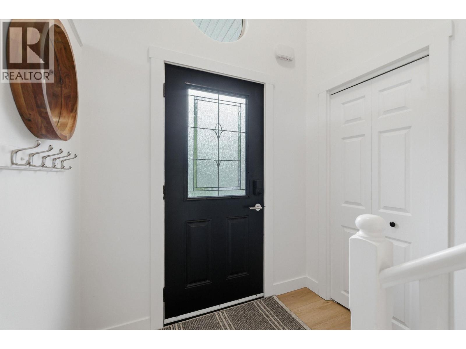  1729 Gillard Drive, Kelowna