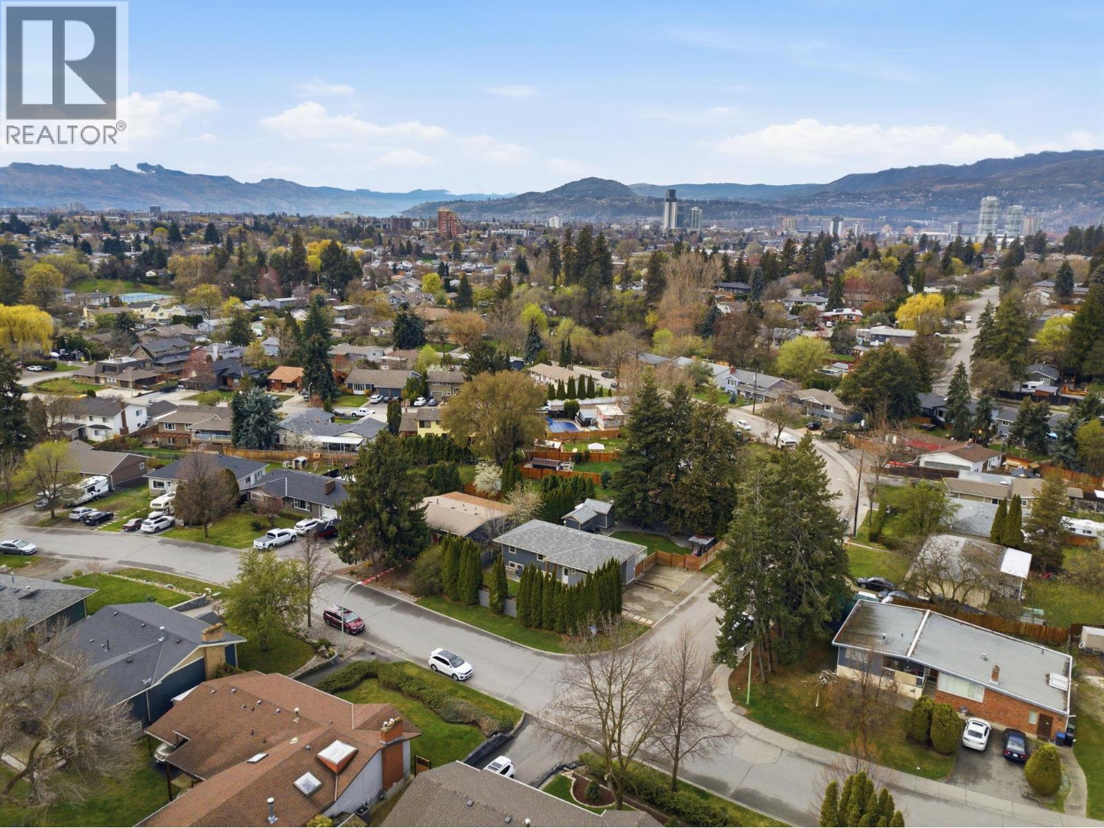  1729 Gillard Drive, Kelowna