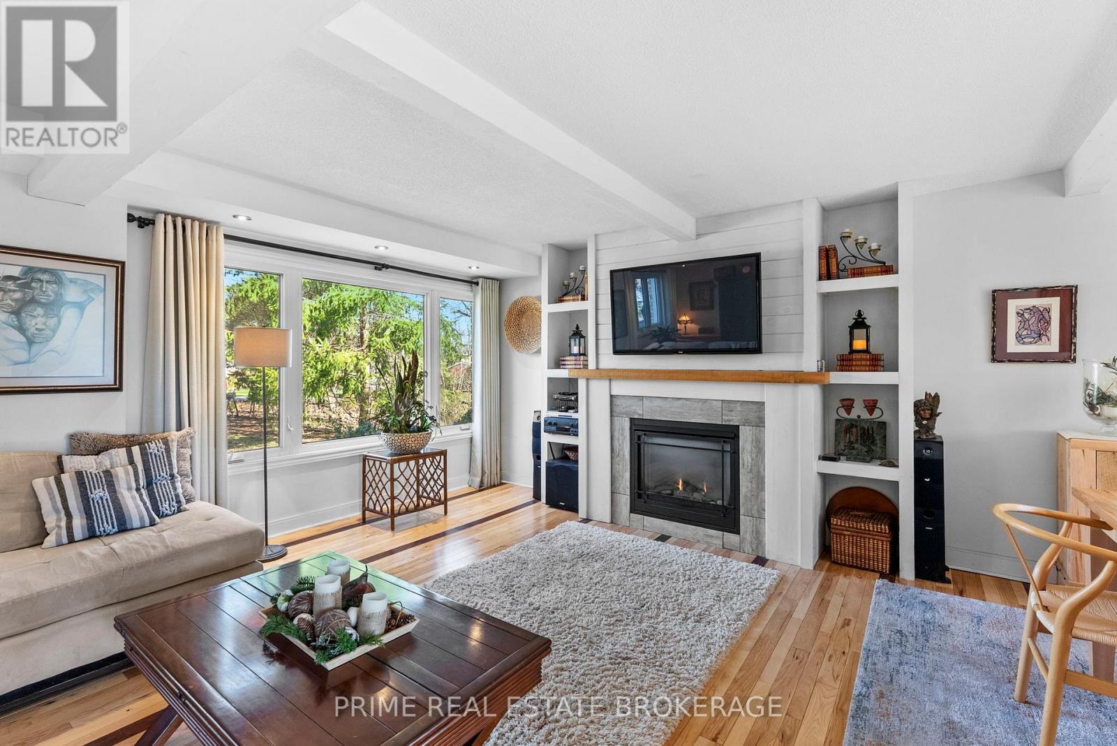 8 CRAMSTON CRESCENT Property Photo