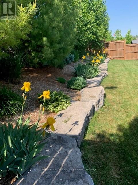 23 MAYAPPLE CRESCENT Property Photo