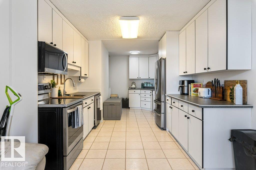 #1403 9808 103 ST NW - 14
