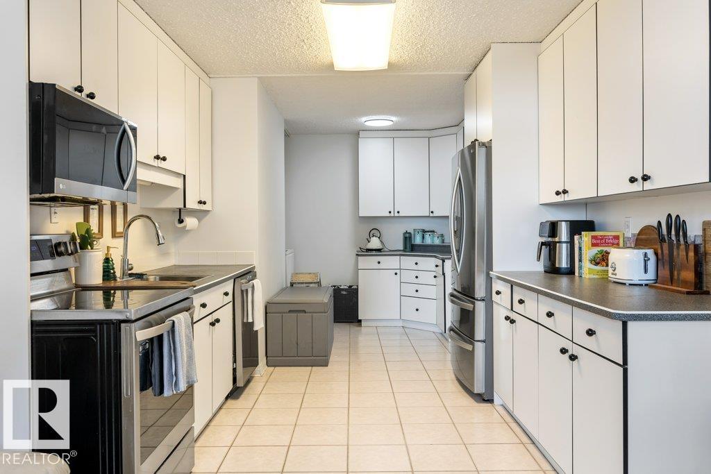 #1403 9808 103 ST NW - 15