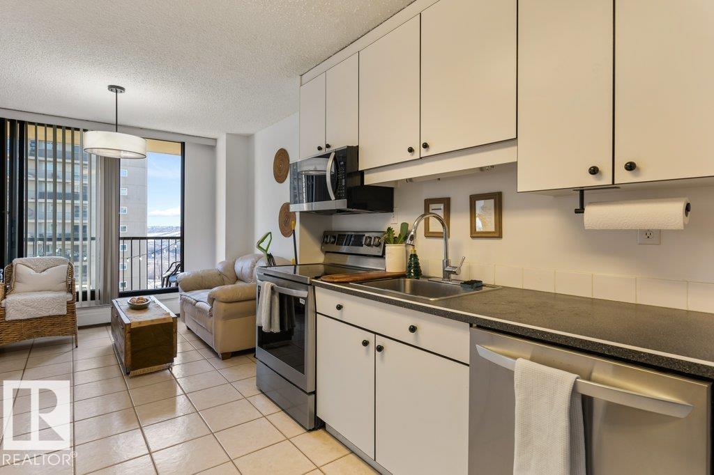 #1403 9808 103 ST NW - 19