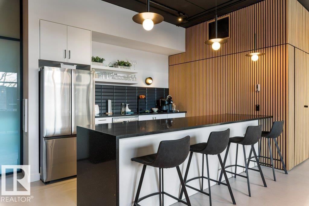 #1403 9808 103 ST NW - 35