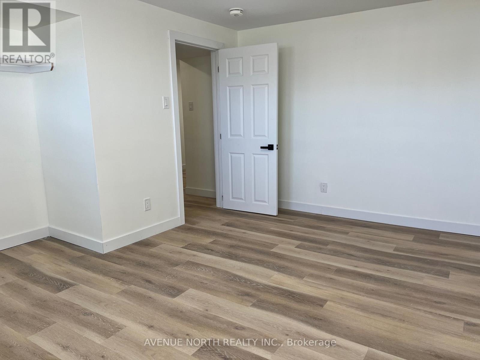 3 Bed, 1 Bath House for Rent in Ottawa – B – 480 RIVER ROAD, Ottawa – MLS# X12997058 - Image 12