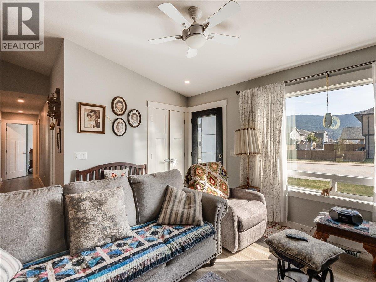 4008 16TH AVENUE - 27