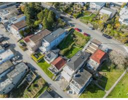 15412 Columbia Avenue, White Rock, BC V4B1J9 Photo 6