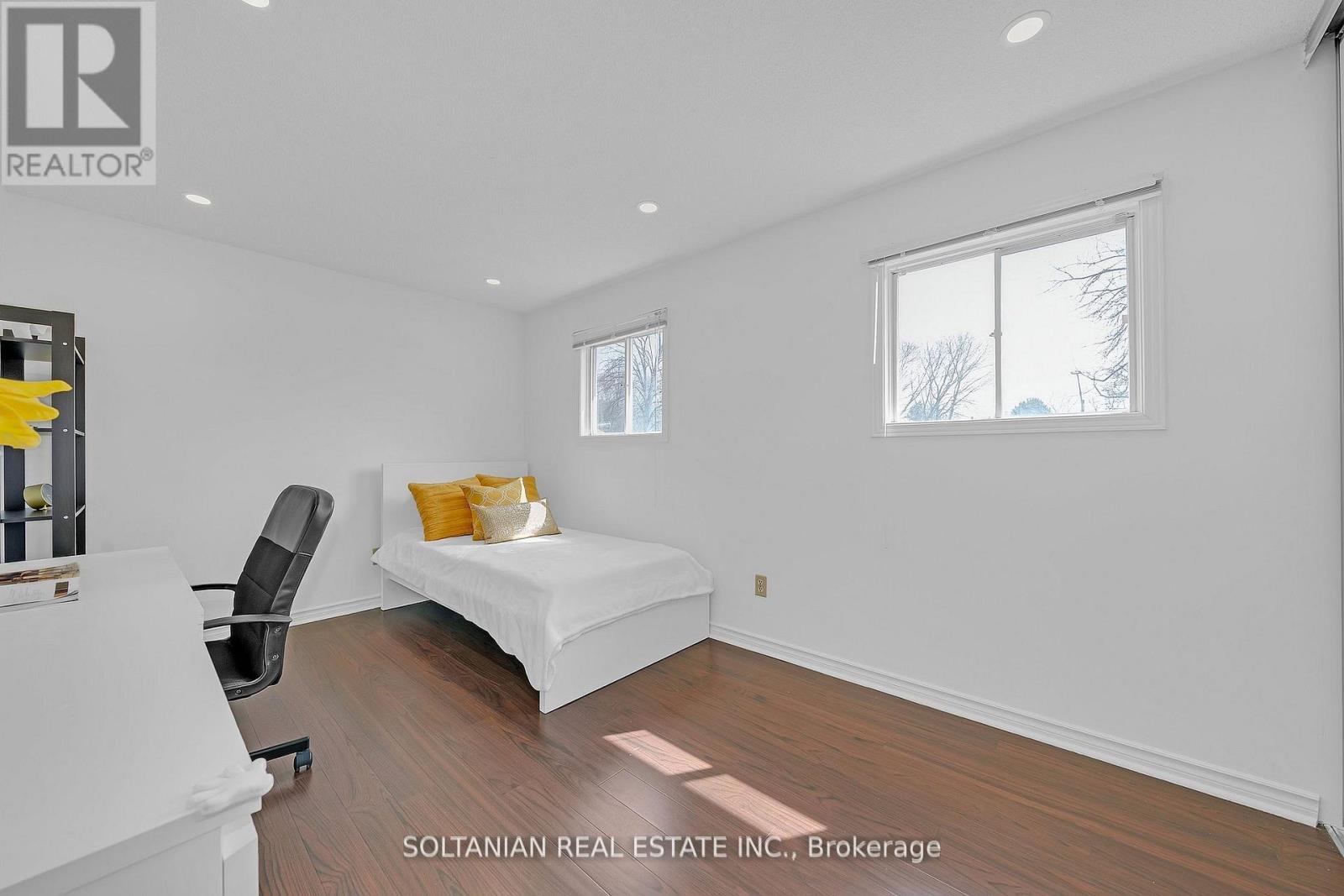 54 BRAEBURN DRIVE - 24