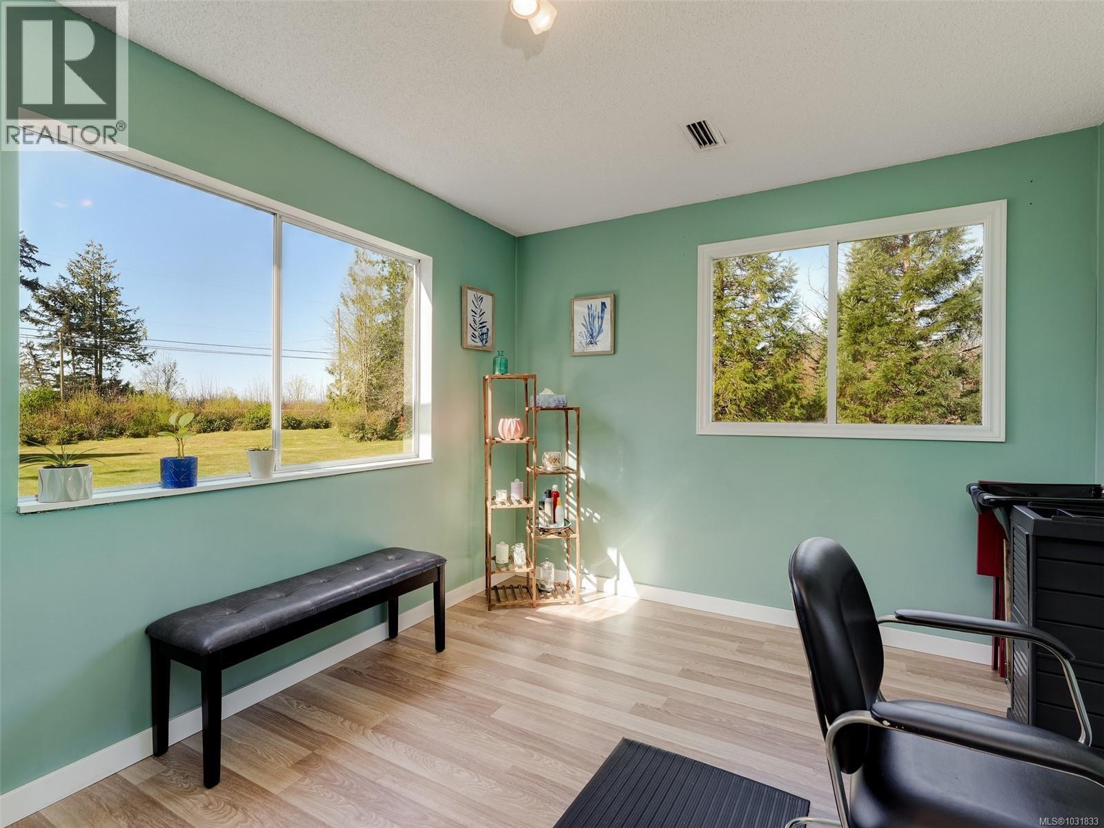  8996 West Coast Road, Sooke