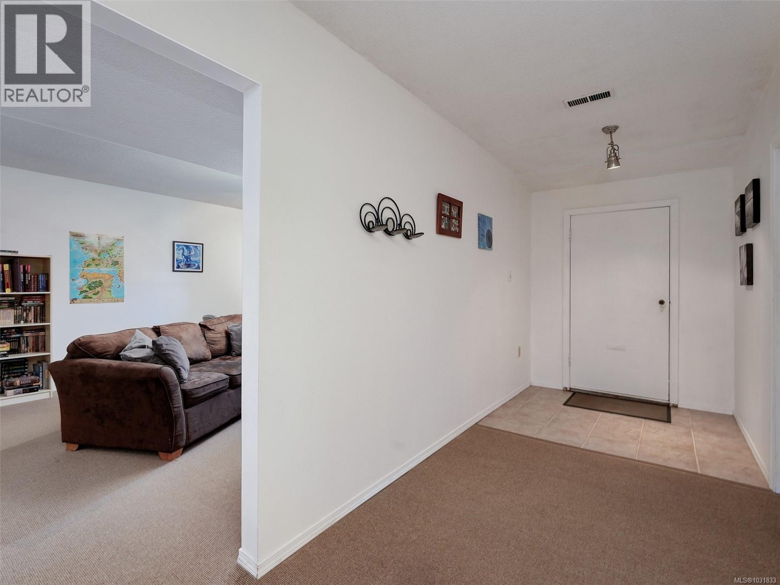  8996 West Coast Road, Sooke