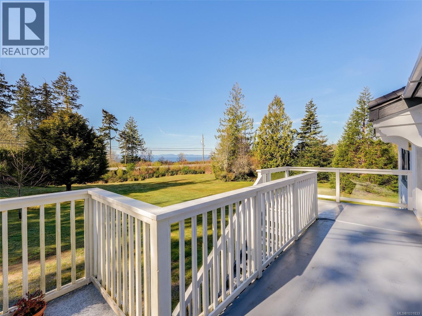  8996 West Coast Road, Sooke
