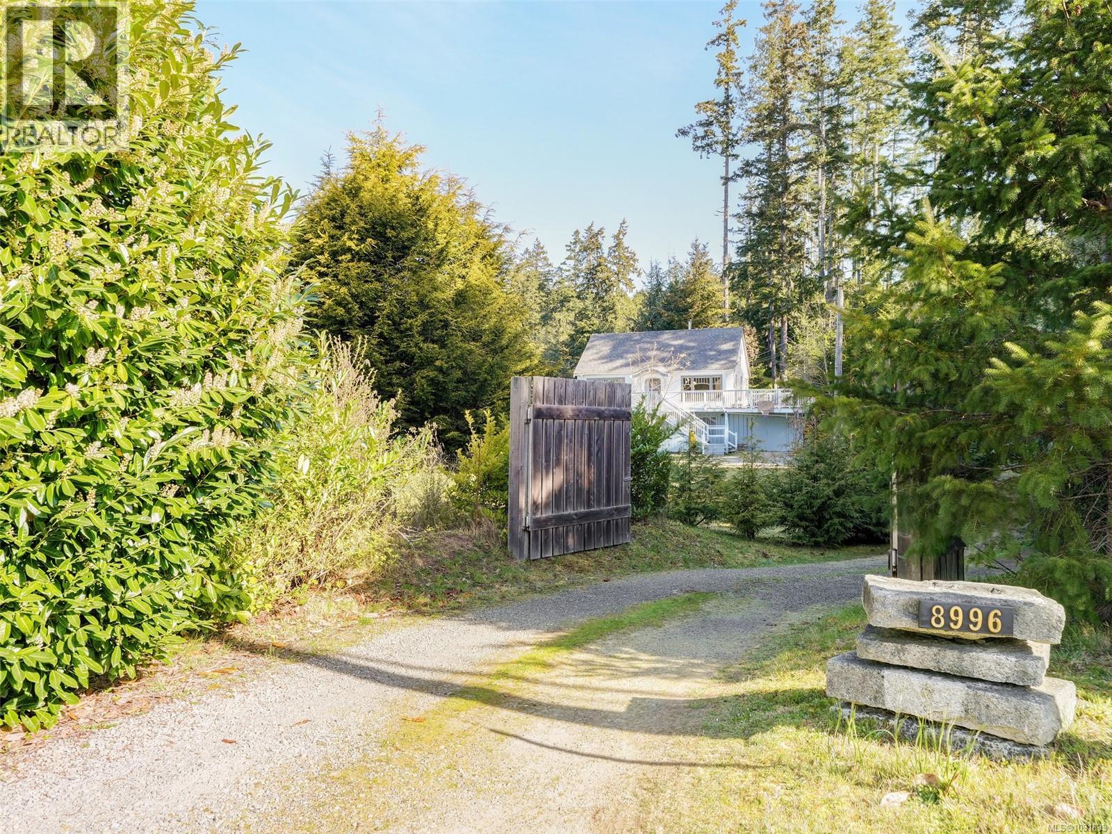  8996 West Coast Road, Sooke