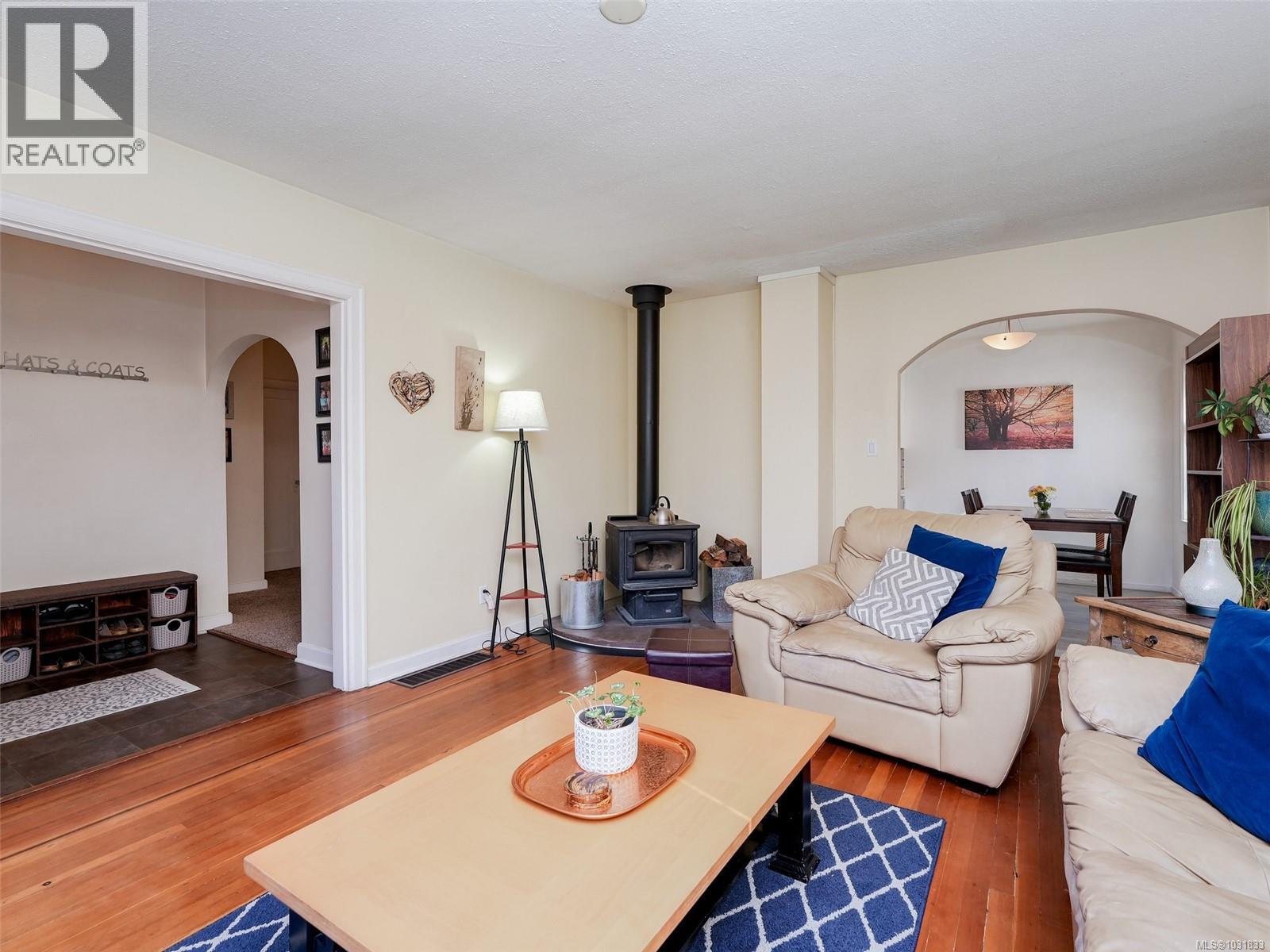  8996 West Coast Road, Sooke