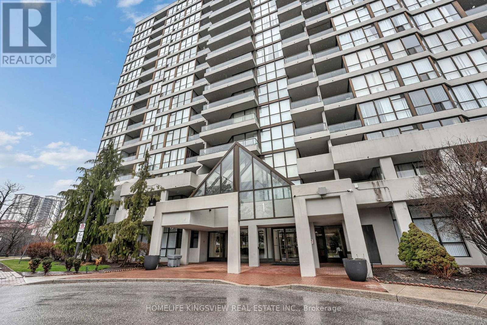 Listing photo of 806 - 1 ROWNTREE ROAD