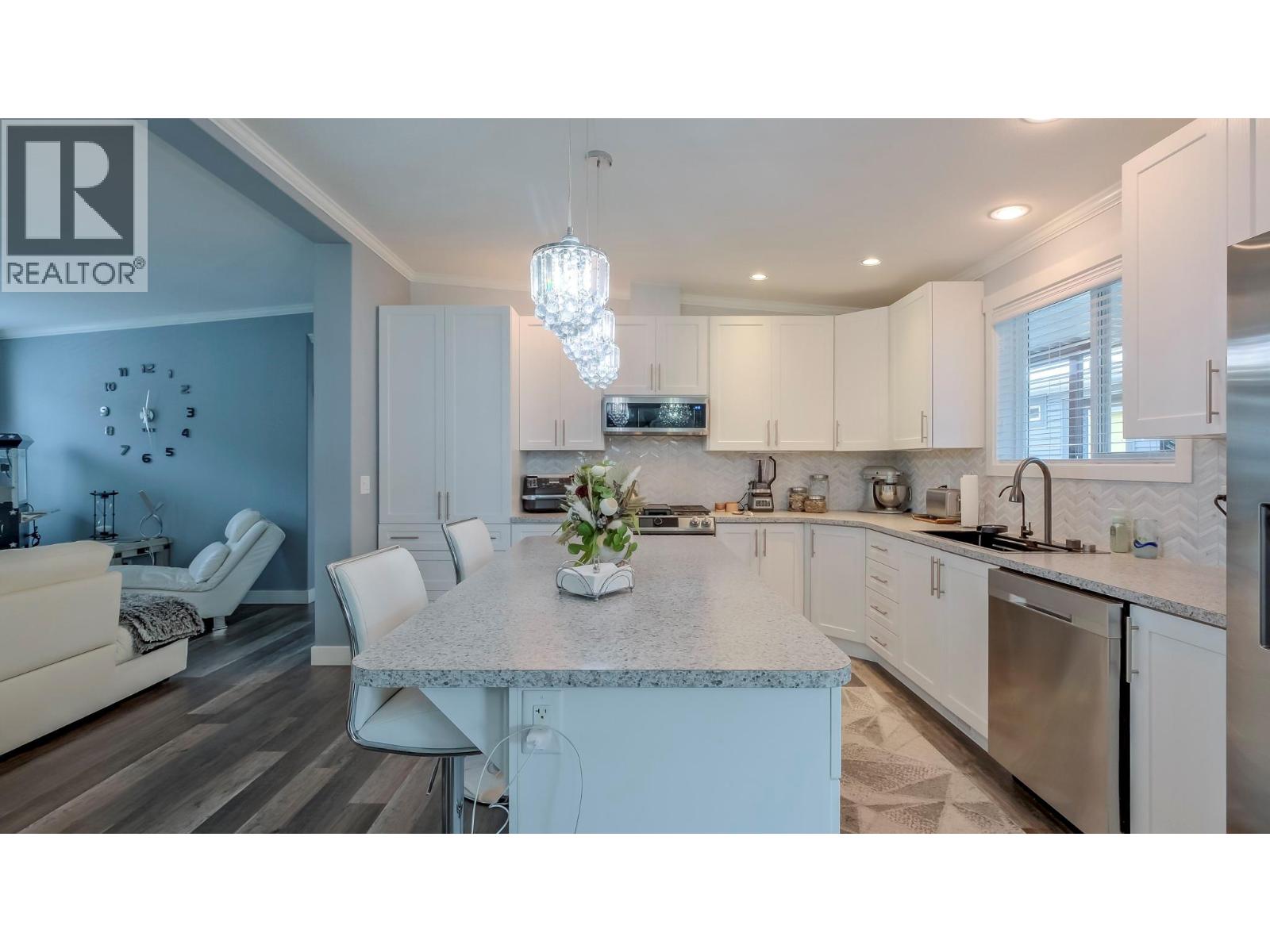 #76 1835 NANCEE WAY COURT - 15