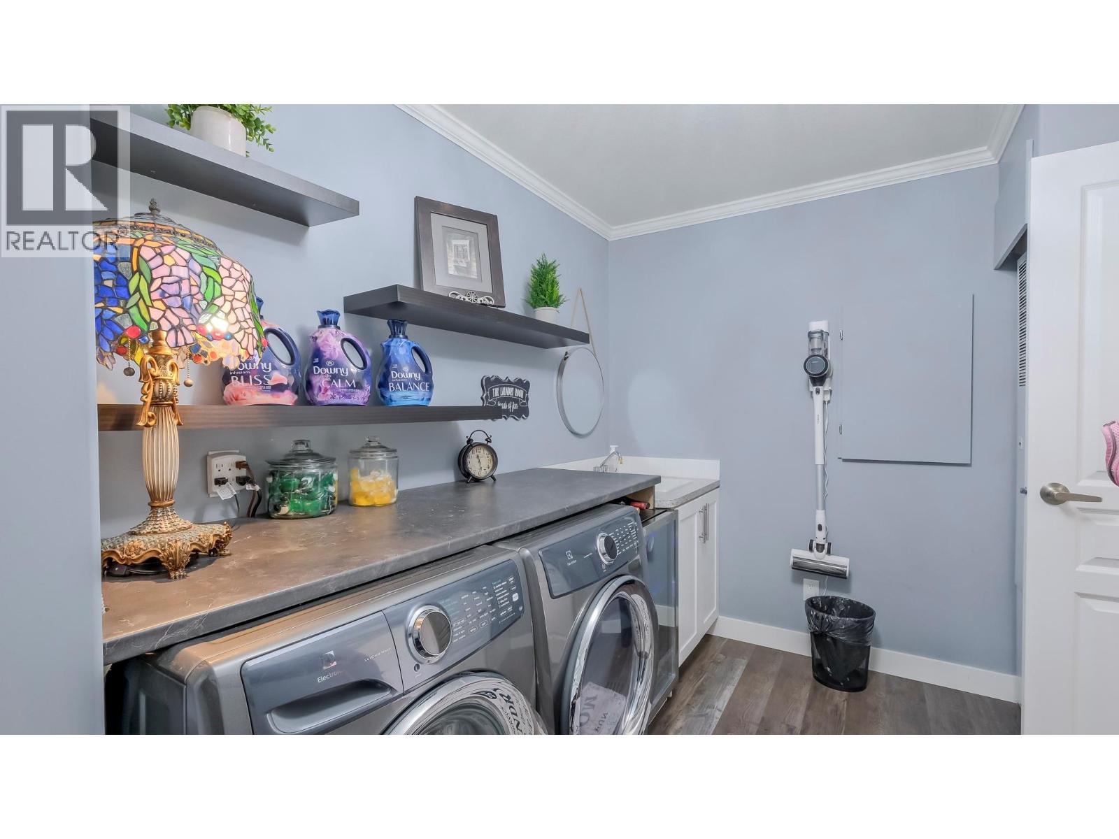 #76 1835 NANCEE WAY COURT - 32