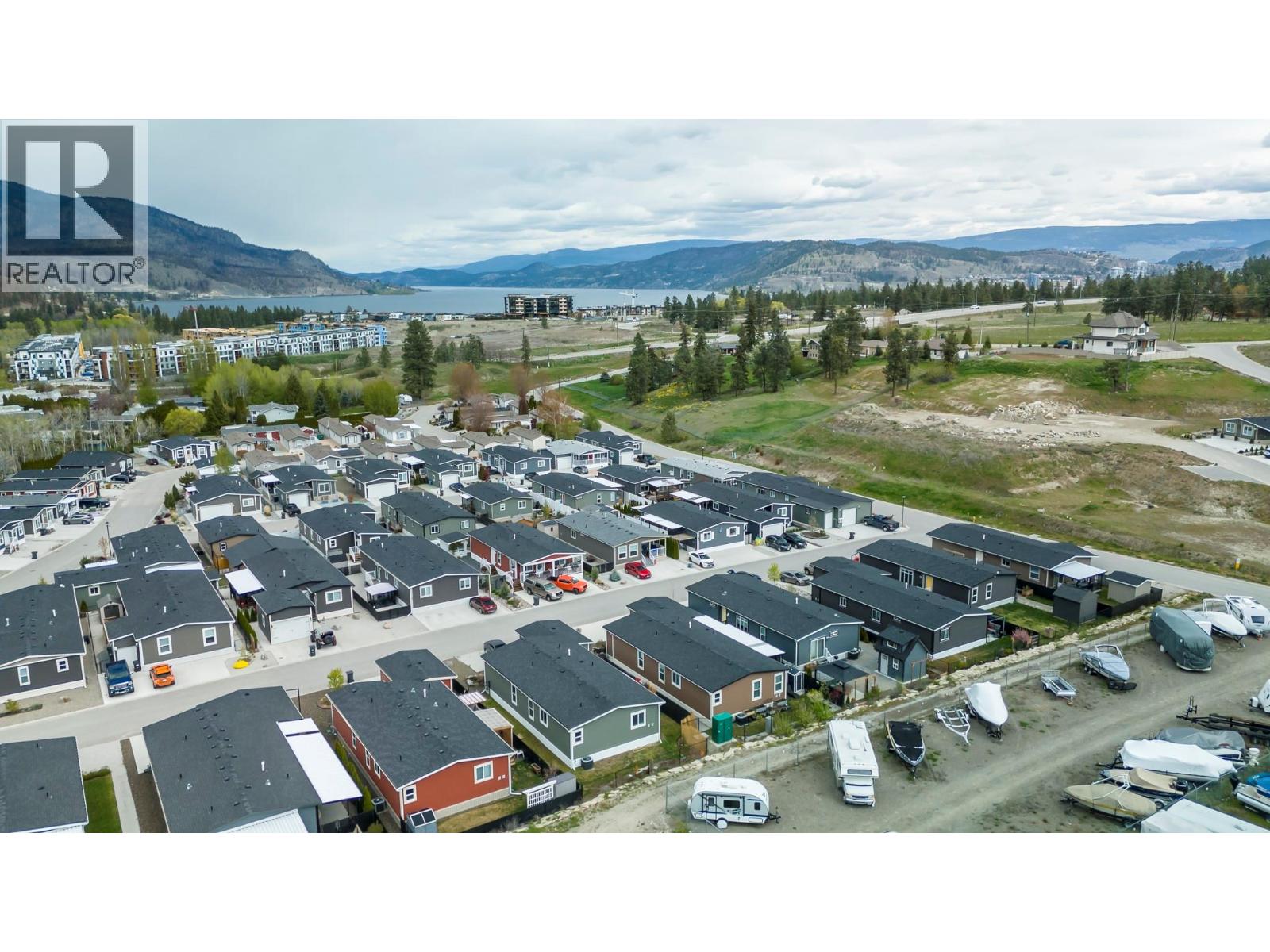 #76 1835 NANCEE WAY COURT - 43