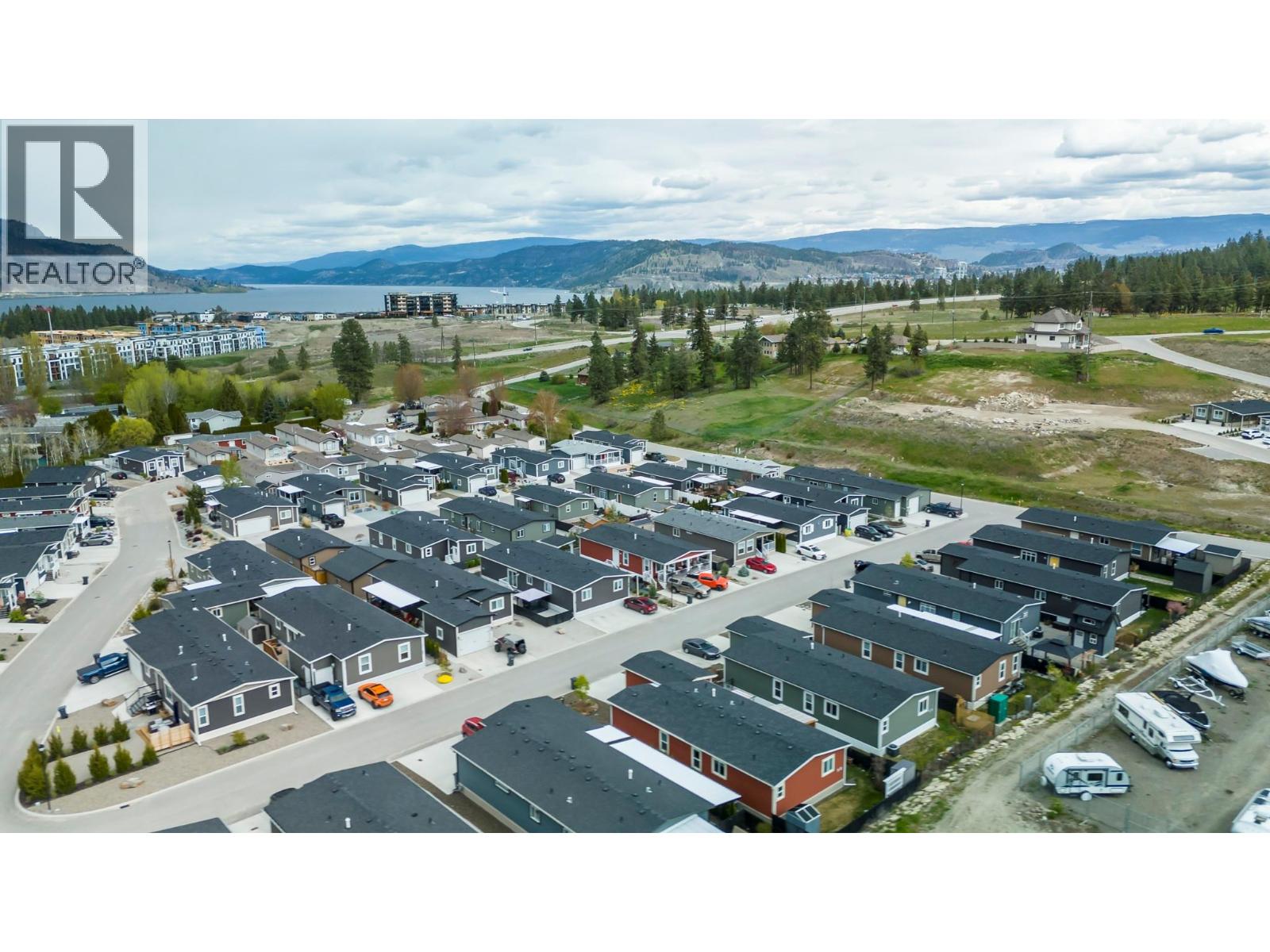 #76 1835 NANCEE WAY COURT - 44