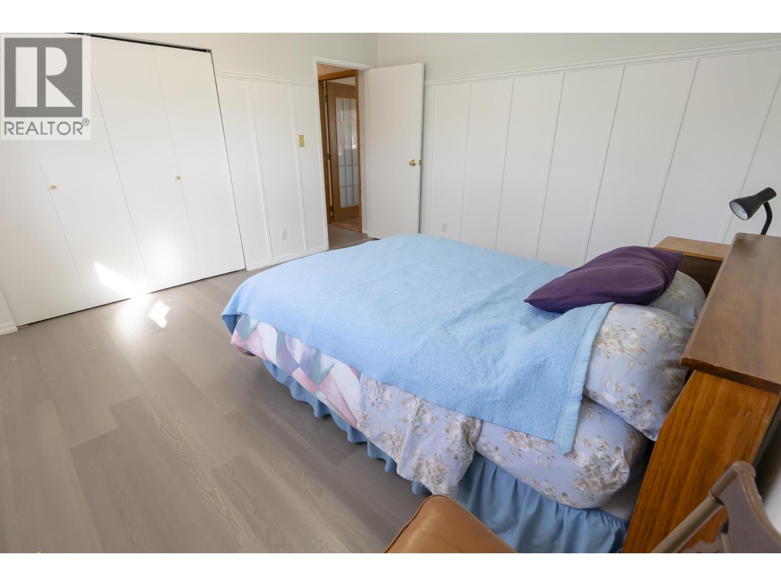 526 E VICTORIA STREET - 7