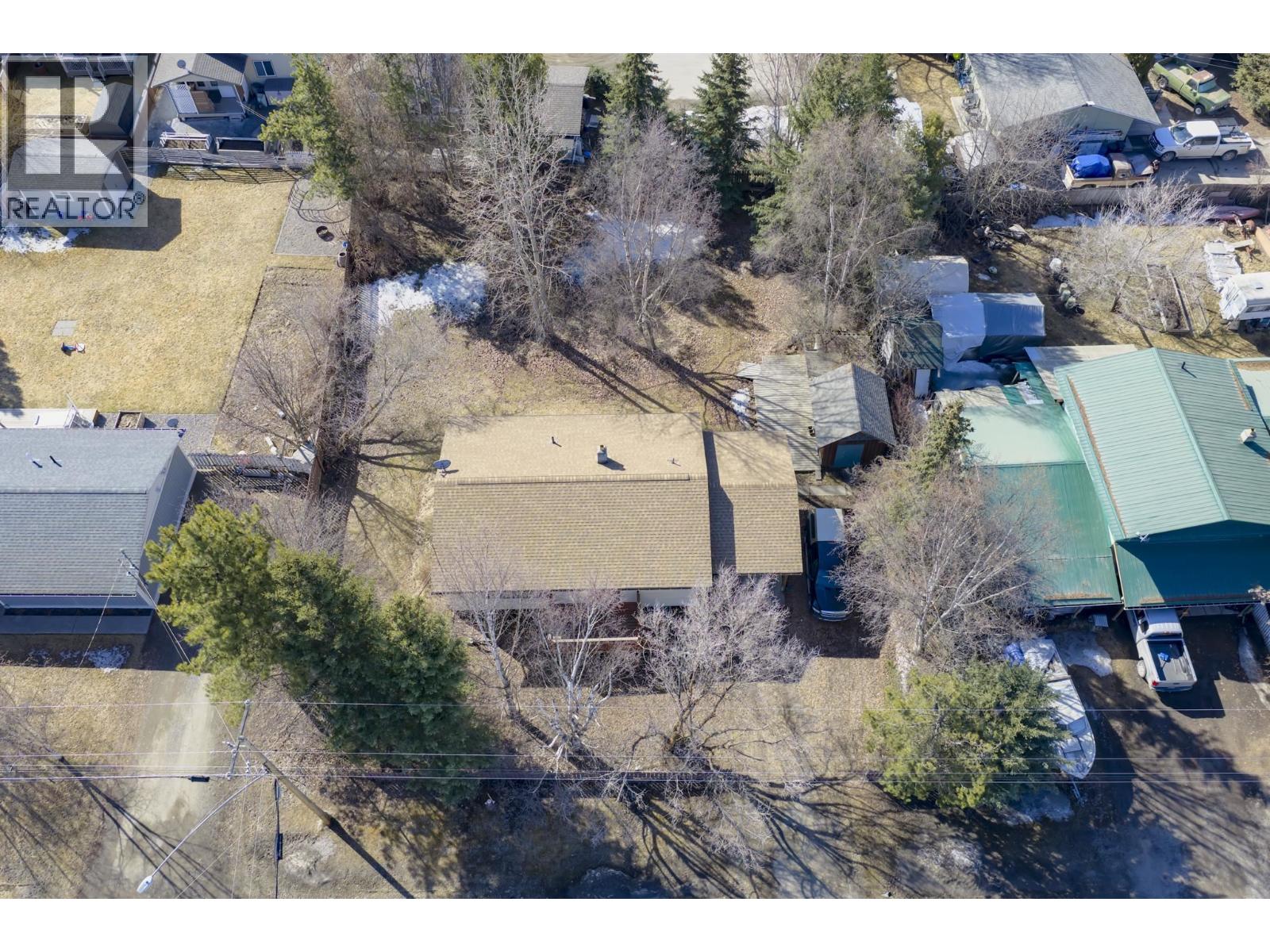 526 E VICTORIA STREET - 27