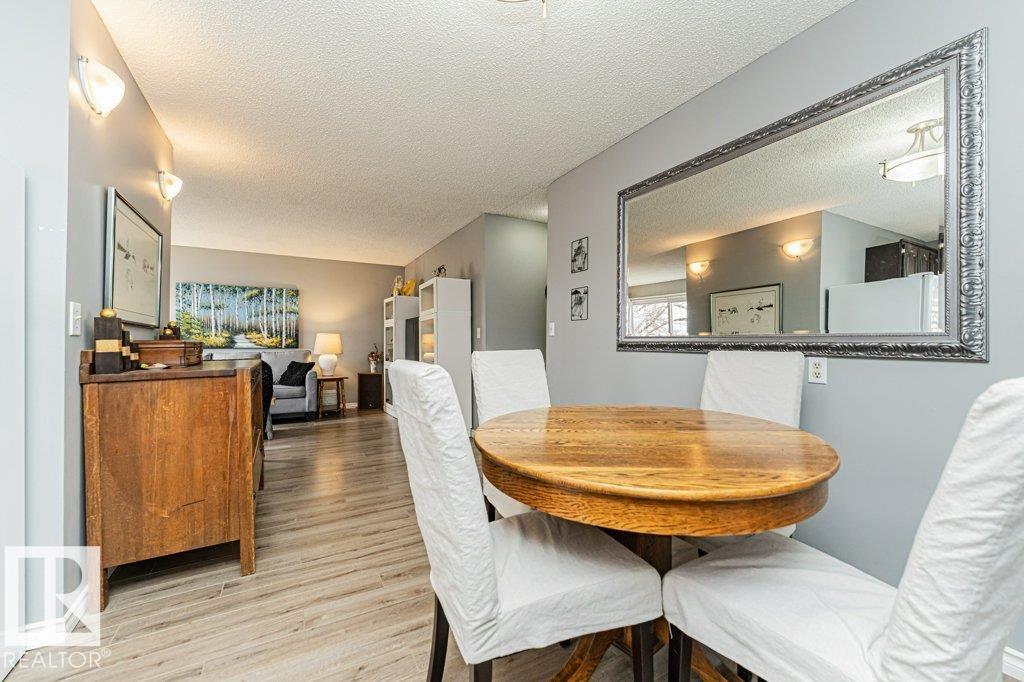 8 DUKE DR - 21