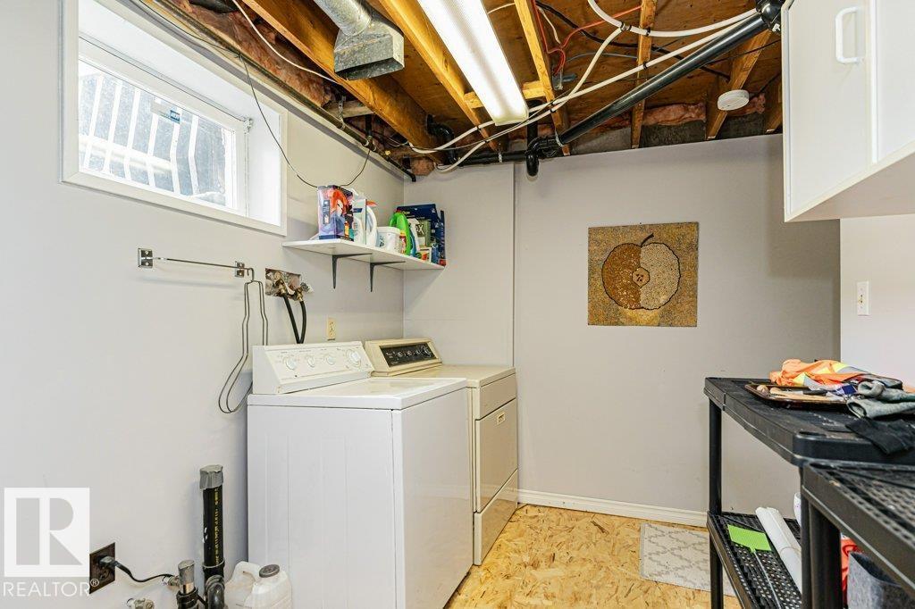 8 DUKE DR - 46