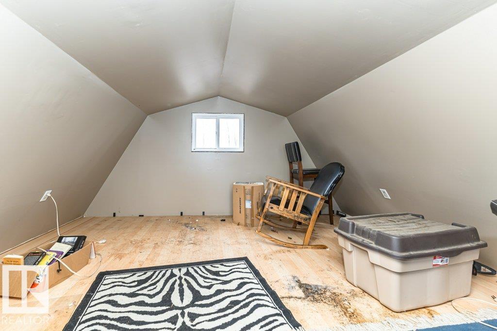 8 DUKE DR - 34