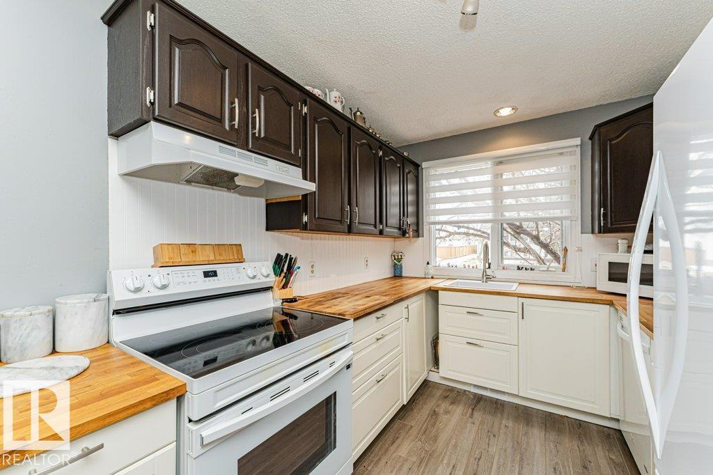 8 DUKE DR - 5