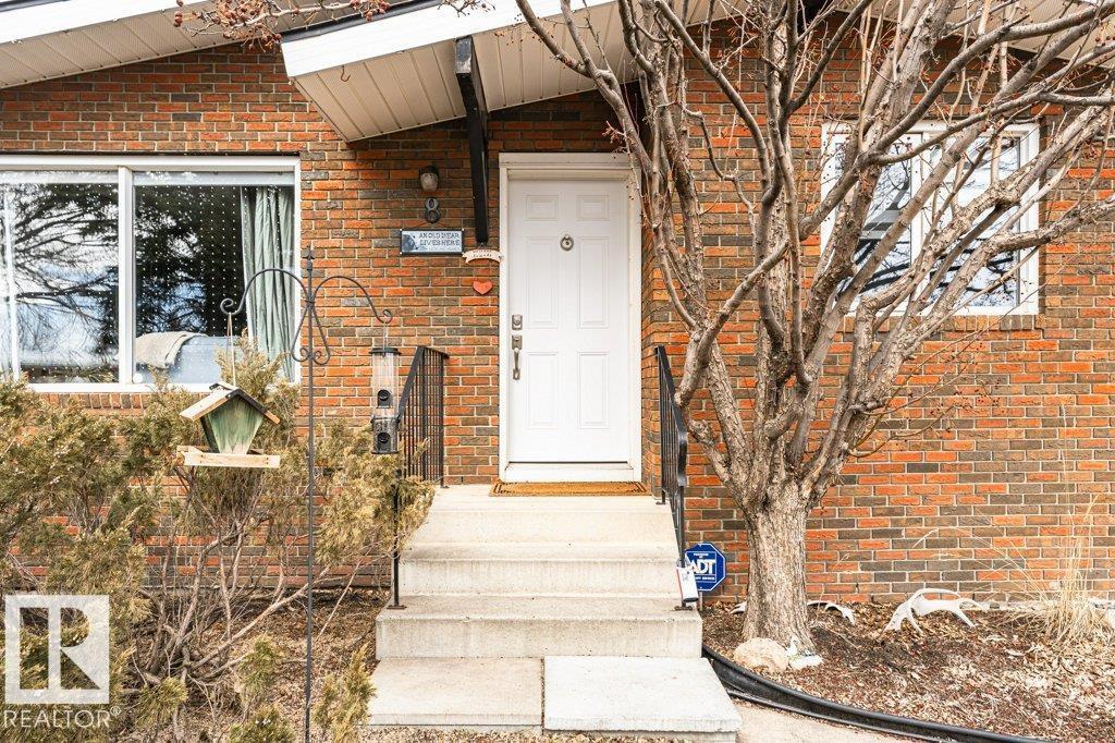 8 DUKE DR - 35