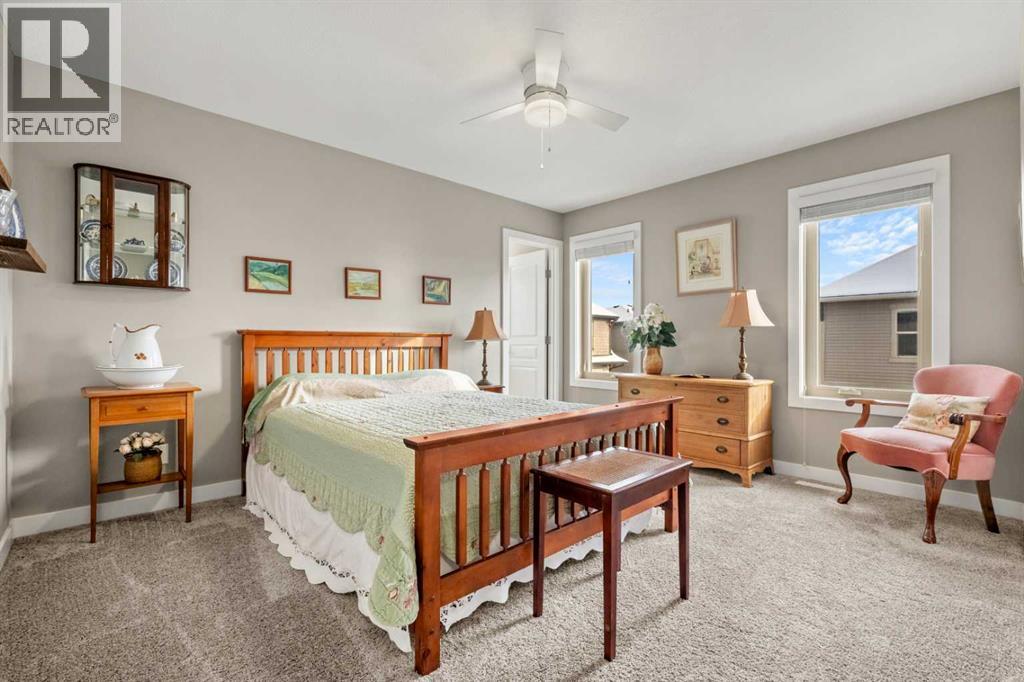 32 Horseshoe Crescent, Cochrane