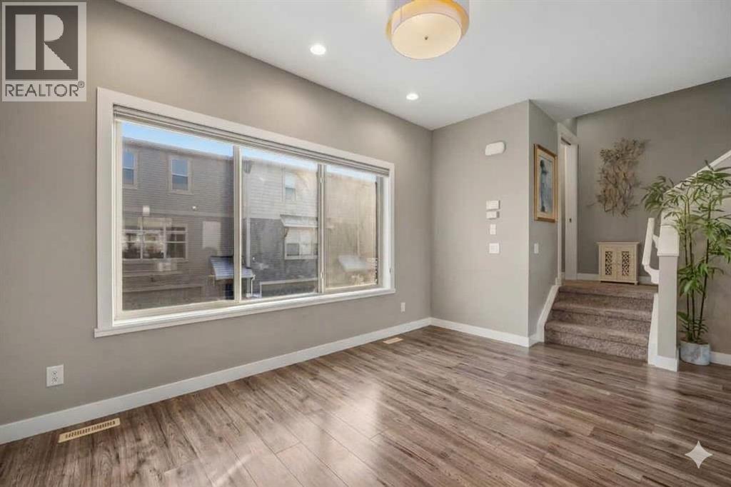 32 Horseshoe Crescent, Cochrane