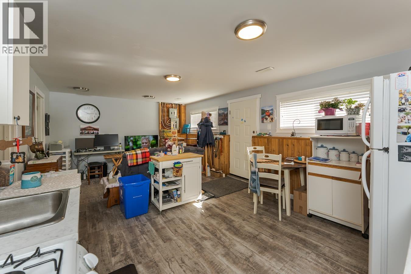 4234 TRAPPER AVENUE - 27