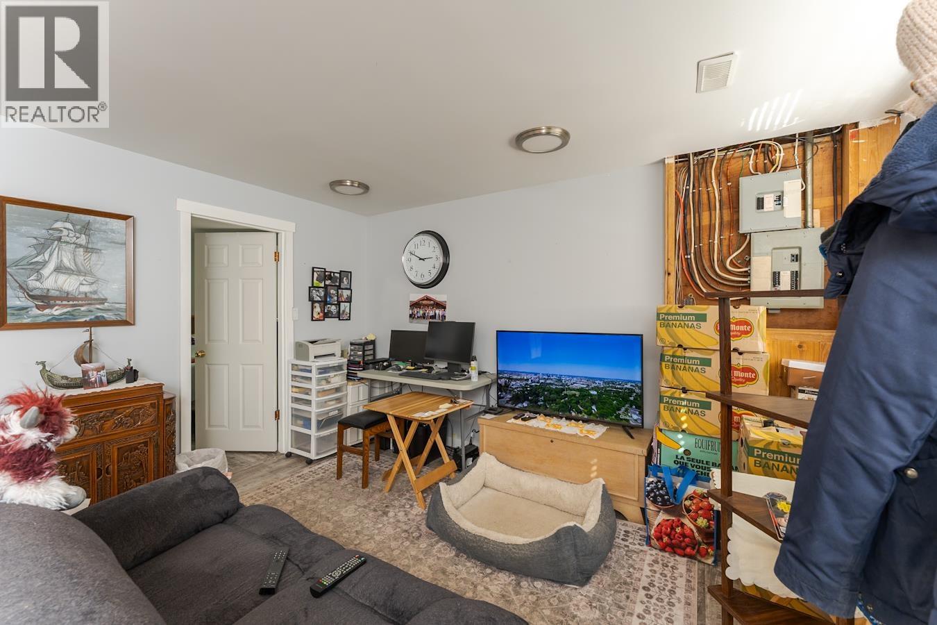 4234 TRAPPER AVENUE - 33