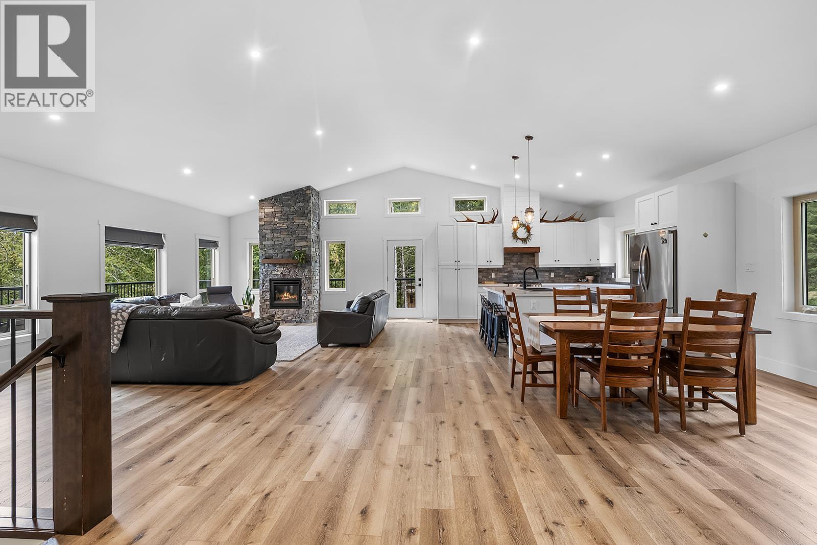 1562 TEETZEL ROAD - 6