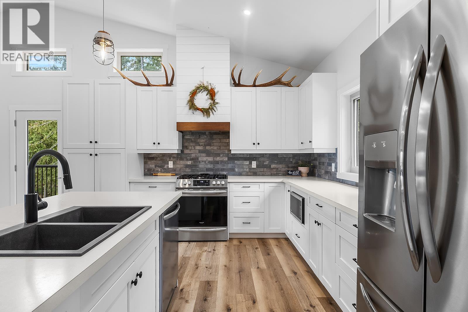 1562 TEETZEL ROAD - 7