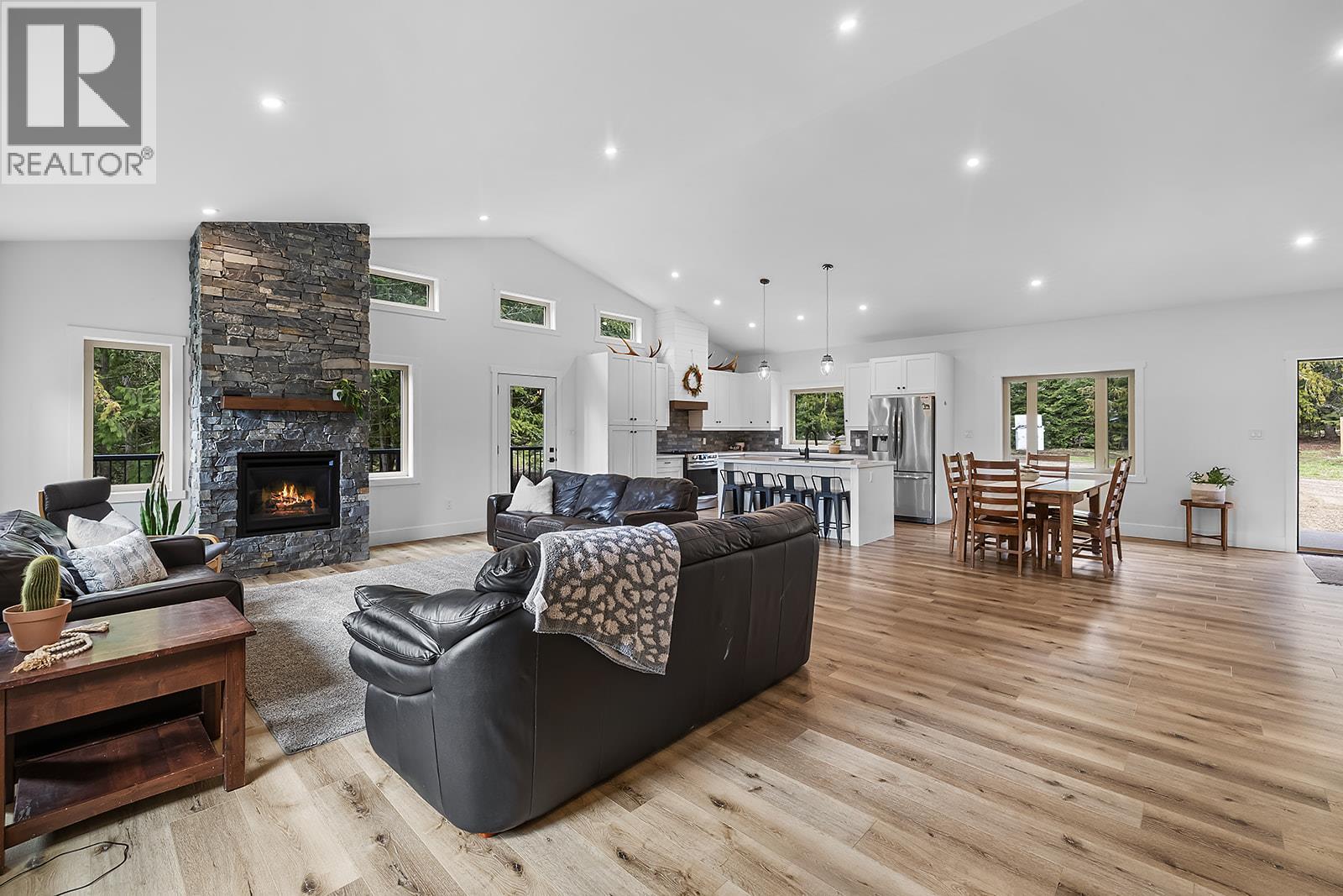 1562 TEETZEL ROAD - 9