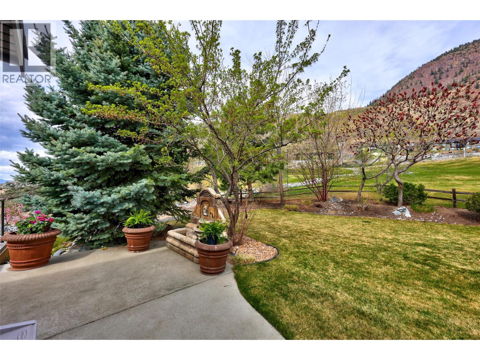 1590 GOLF RIDGE DRIVE - 60