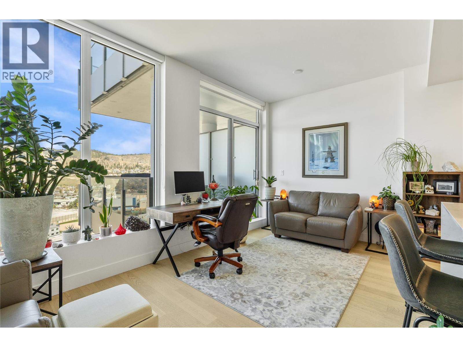 1907 1181 Sunset Drive, Kelowna