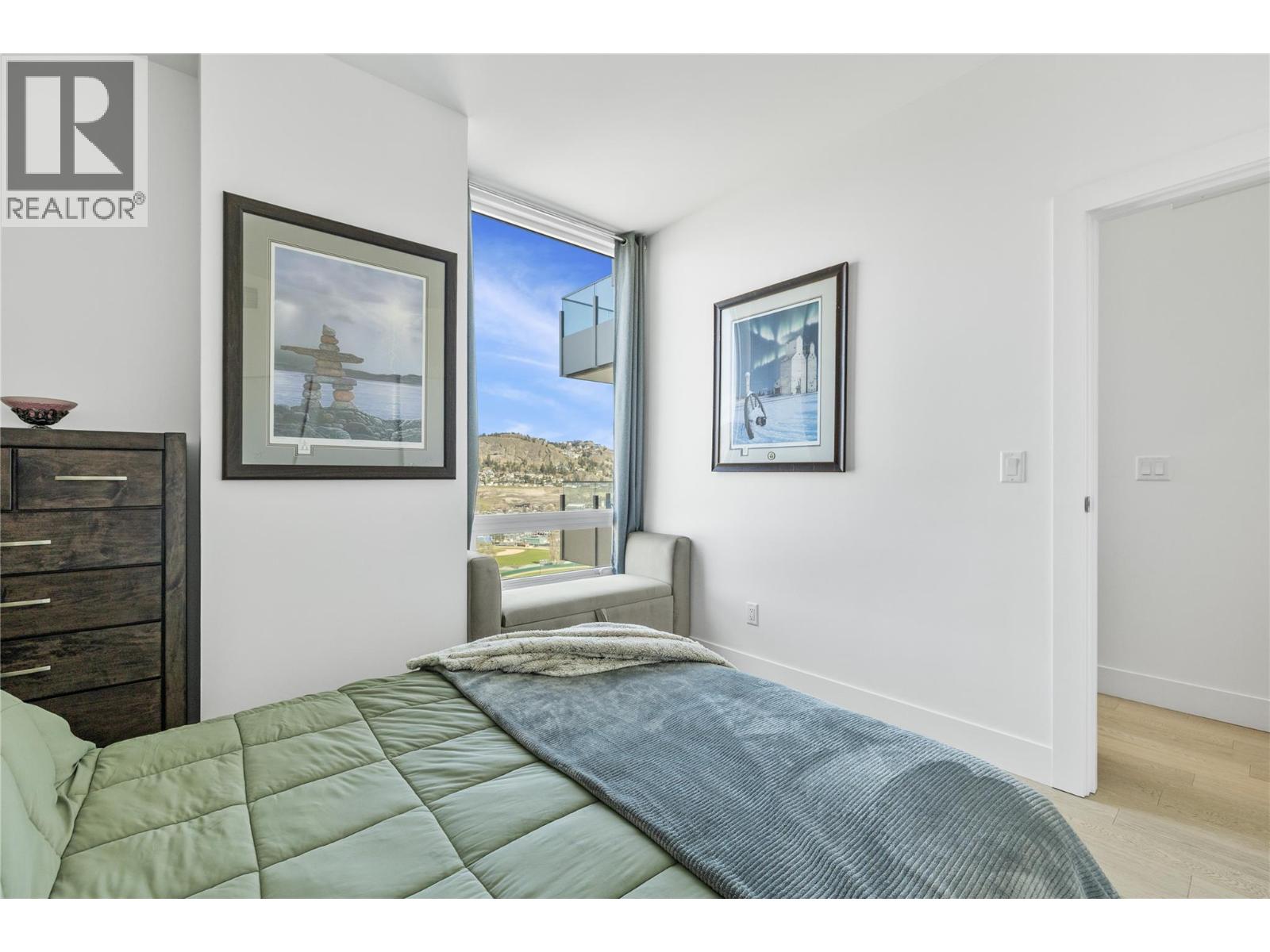 1907 1181 Sunset Drive, Kelowna